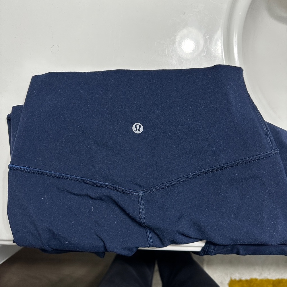 Lululemon Align size 6 28 inches